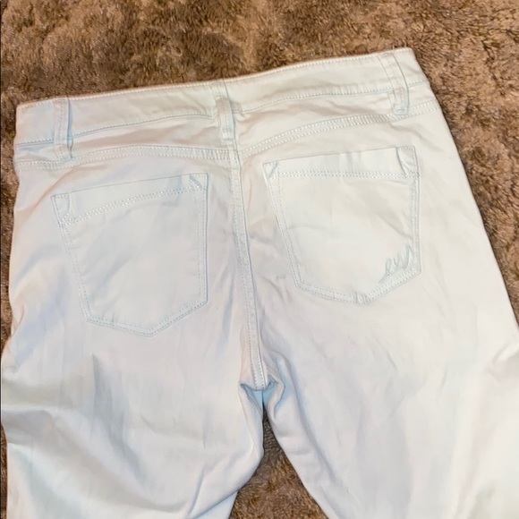 Express Jeans - Picture 3 of 3